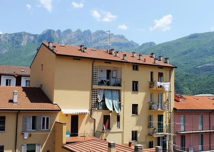 Casa Lariana * Lecco
