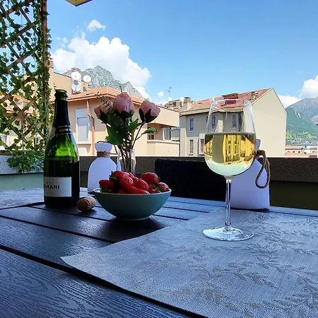 Casa Lariana Lecco